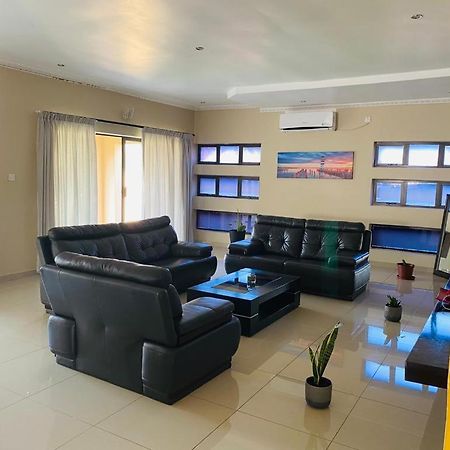 Styled Bed And Breakfast Palapye Kültér fotó