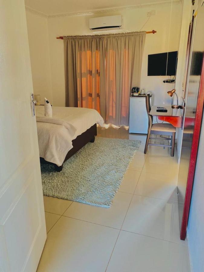 Styled Bed And Breakfast Palapye Kültér fotó