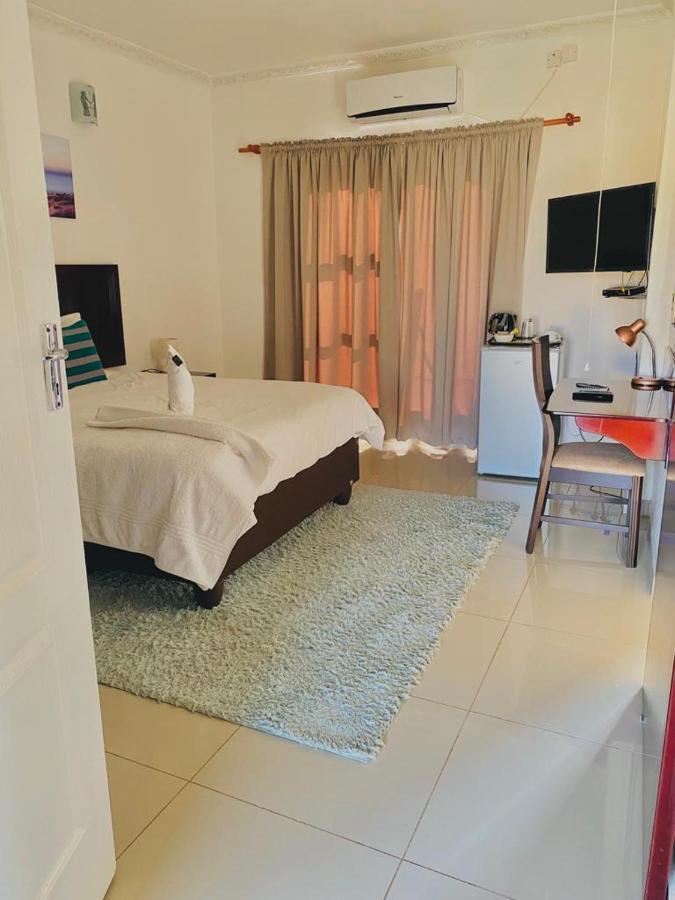 Styled Bed And Breakfast Palapye Kültér fotó
