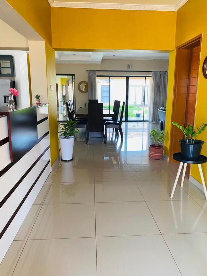 Styled Bed And Breakfast Palapye Kültér fotó